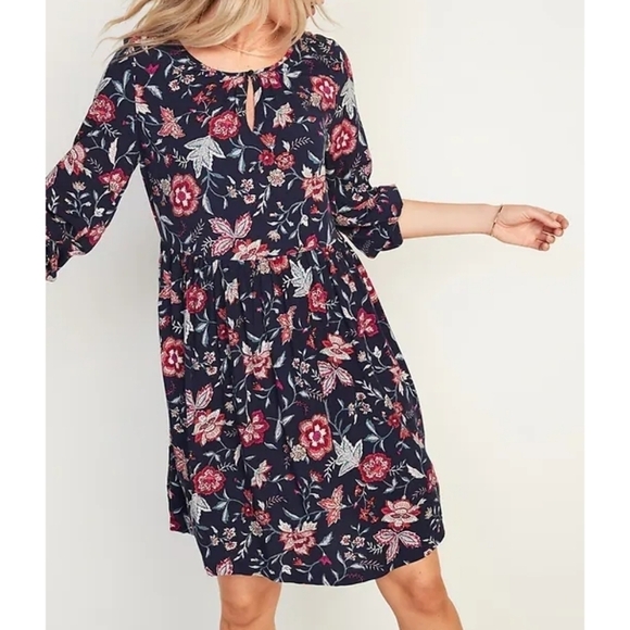 Old Navy Blue Floral Soft-Woven Keyhole Swing Dress Feminine Romantic - Picture 3 of 10